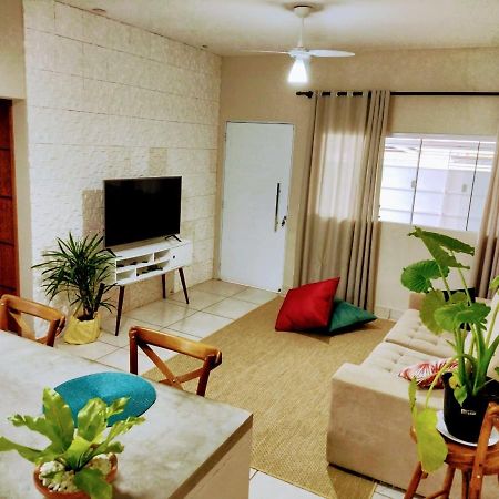 Casa Inteira, Grande Suite, Dois Chuveiros, Sala ,Cozinha E Garagem Privativa Total Conforto, Melhor Que Hotel! ボトゥカトゥ エクステリア 写真