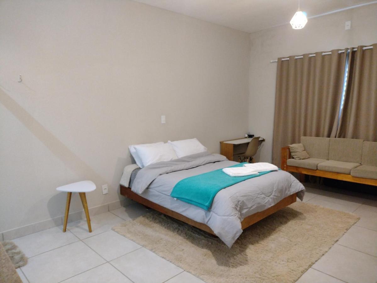 Casa Inteira, Grande Suite, Dois Chuveiros, Sala ,Cozinha E Garagem Privativa Total Conforto, Melhor Que Hotel! ボトゥカトゥ エクステリア 写真