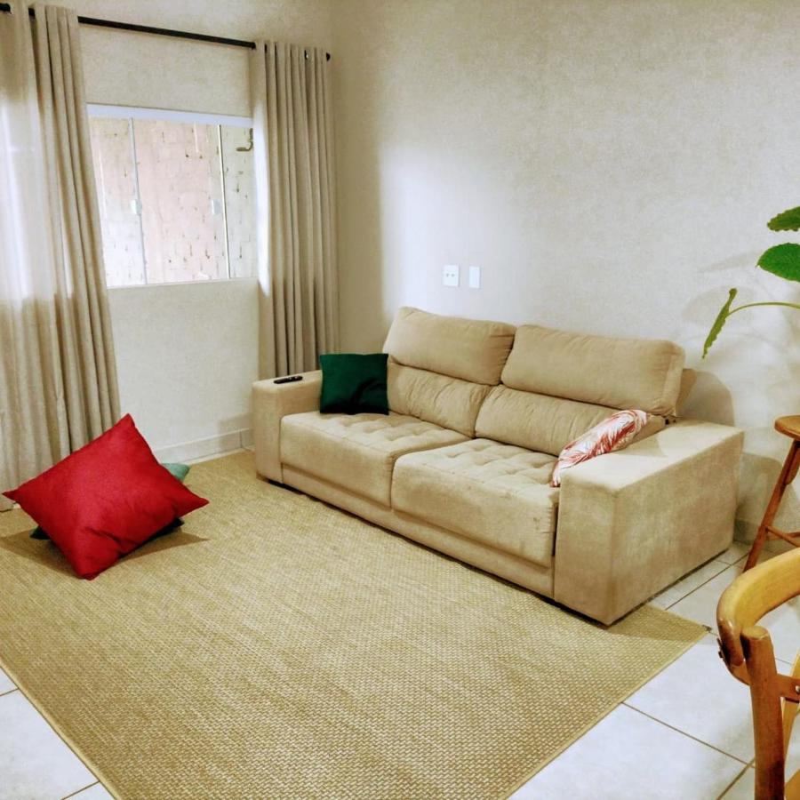 Casa Inteira, Grande Suite, Dois Chuveiros, Sala ,Cozinha E Garagem Privativa Total Conforto, Melhor Que Hotel! ボトゥカトゥ エクステリア 写真