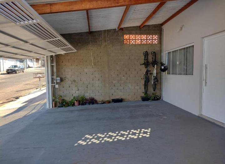 Casa Inteira, Grande Suite, Dois Chuveiros, Sala ,Cozinha E Garagem Privativa Total Conforto, Melhor Que Hotel! ボトゥカトゥ エクステリア 写真